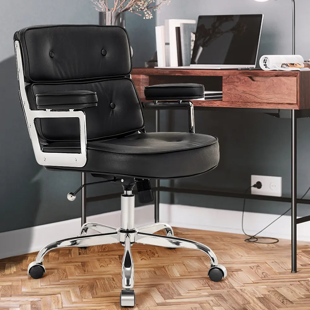 Ergonomic upholstered office chair in faux leather