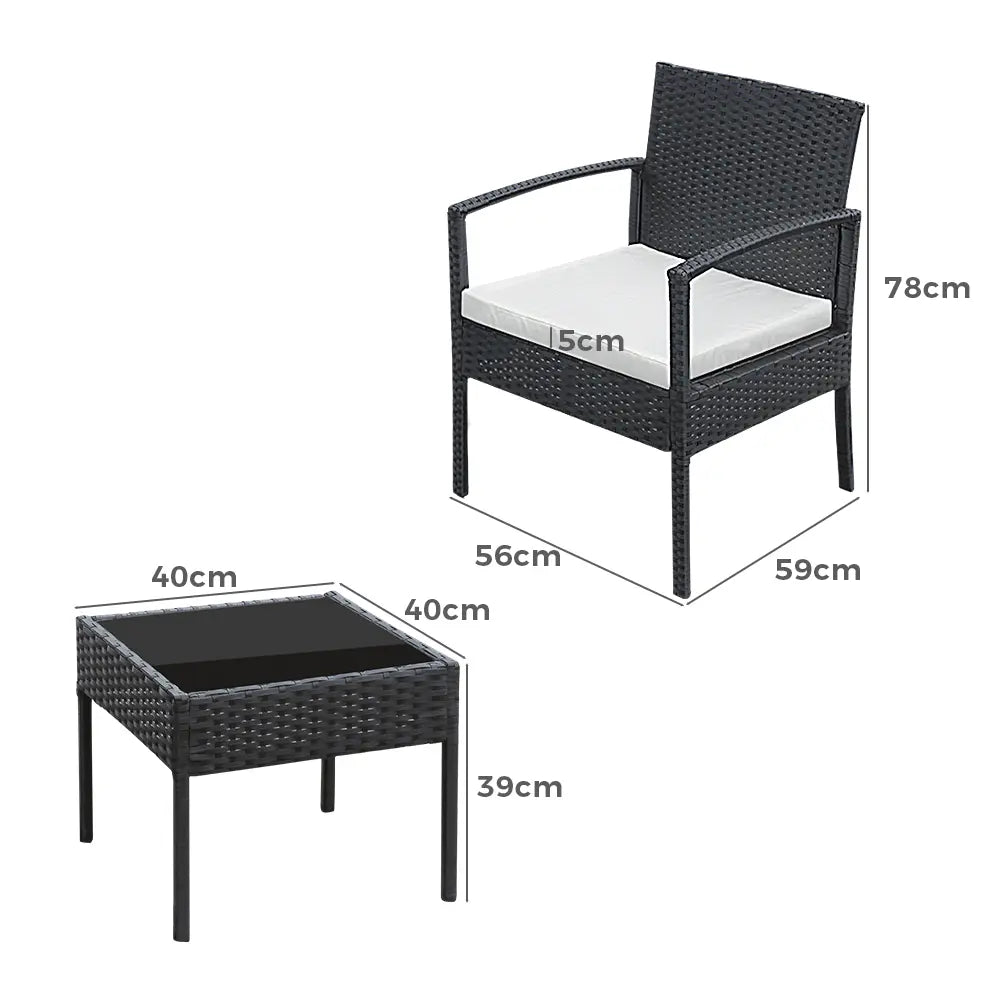 Laguna outdoor dining table and chairs for patio meals